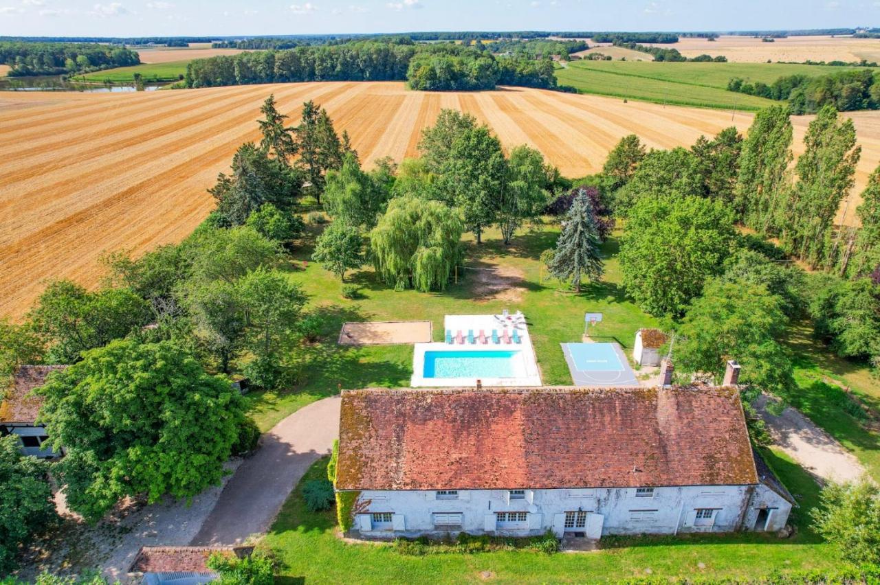 Crazy Villa Etisseaux 45 - Heated pool - Volley court - 1h30 Paris - 45p Saint-Maurice-sur-Aveyron Extérieur photo