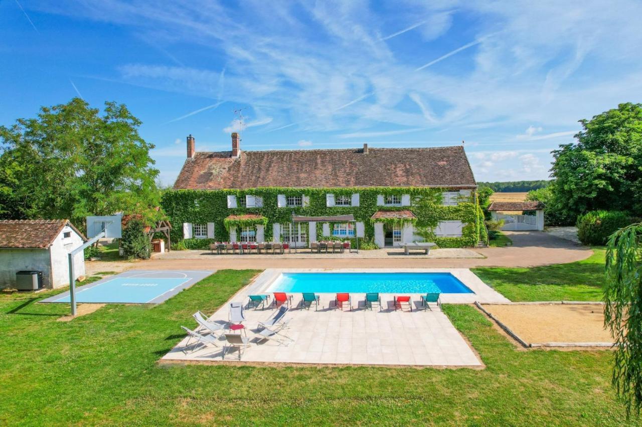 Crazy Villa Etisseaux 45 - Heated pool - Volley court - 1h30 Paris - 45p Saint-Maurice-sur-Aveyron Extérieur photo
